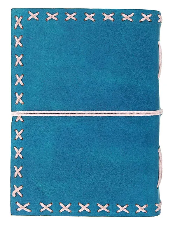 Leather_Journal_With_String_Closure