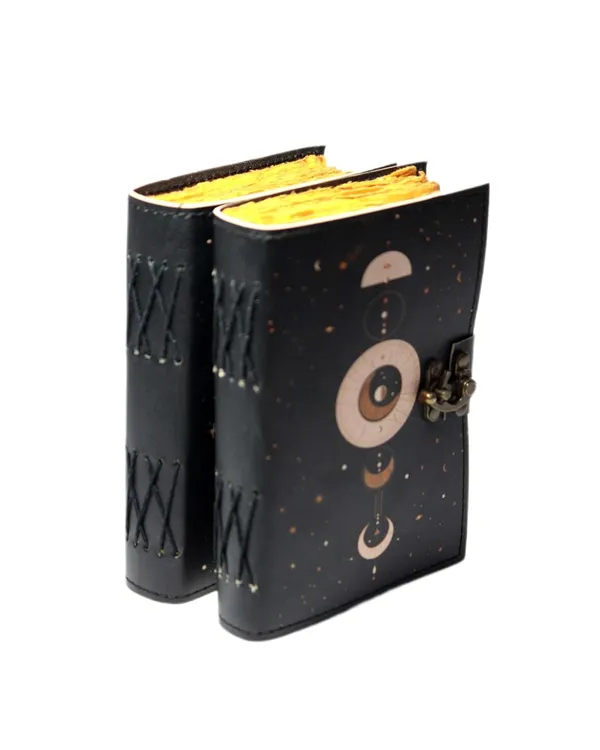 Leather_Journal_With_Lock_Closure