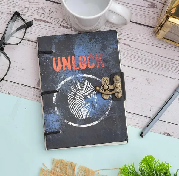 Handmade_Cardboard_Journal_With_Buckle_Lock