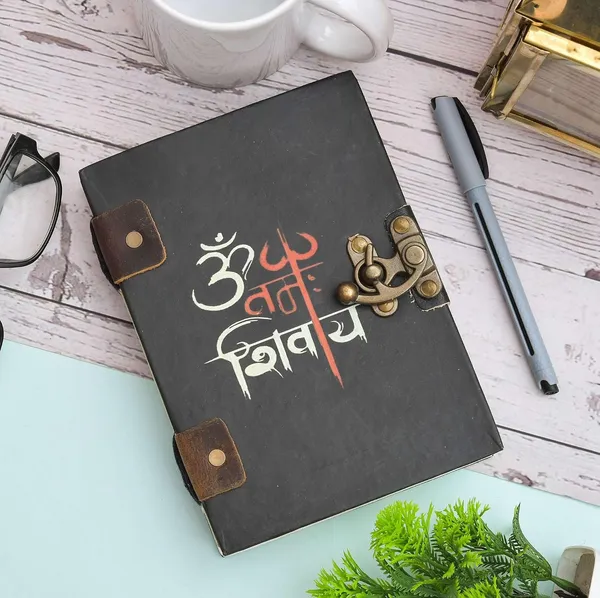 Handmade_Cardboard_Journal_With_Buckle_Lock