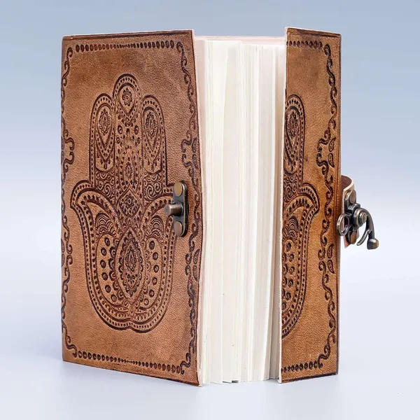 Leather_Journal_With_Metal_Lock