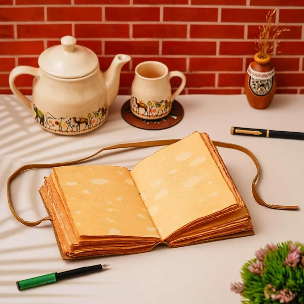 Handmade_Cardboard_Journal_With_Buckle_Lock
