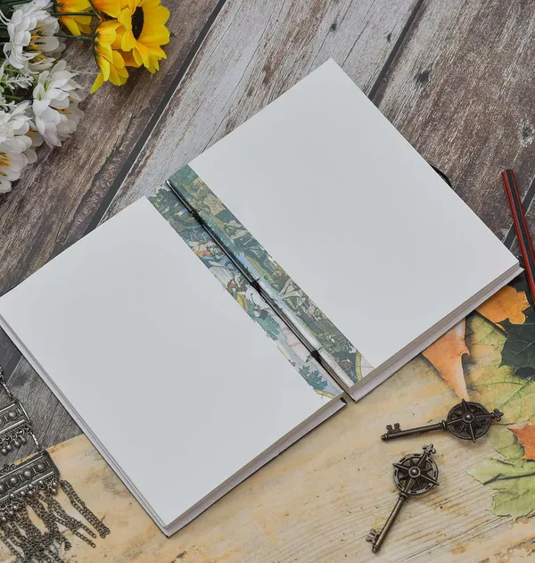 Handmade_Cardboard_Journal_With_String_Closure