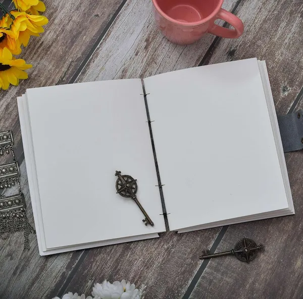 Handmade_Cardboard_Journal_With_Buckle_Lock