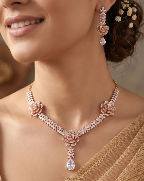 Rose_Gold_Lara_Necklace_With_Rotating_Flowers_18k_Rose_Gold_Plated_America