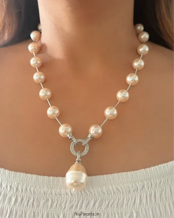 Peach_Maria_Pearl_Mala_With_Detachable_Pendant_For_Women