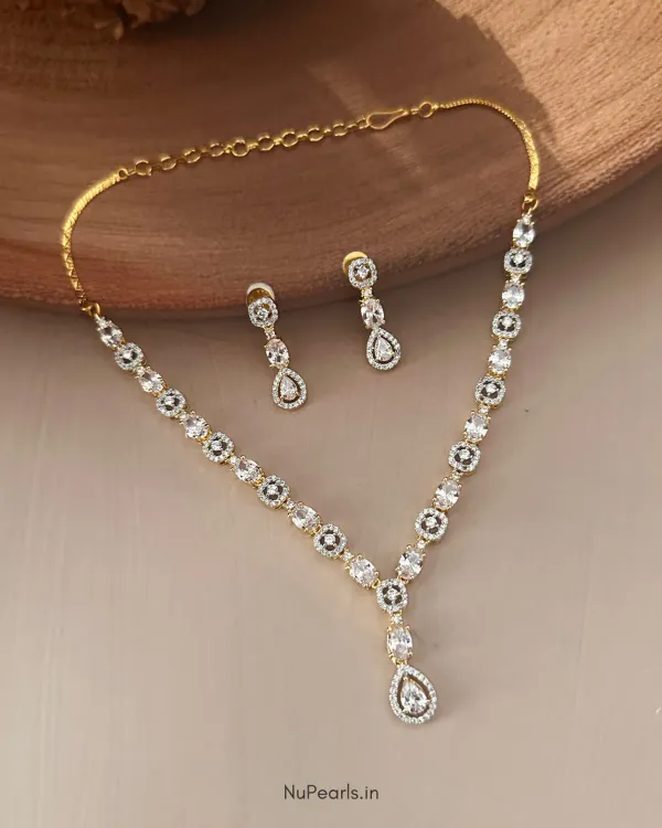Gold_Silver_Mia_Ad_Necklace_18k_Gold_Rhodium_Plated_Cz_Studded_Jewellery
