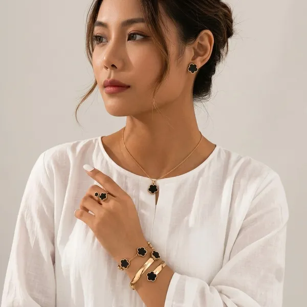Gold_Tone_Black_Clover_Jewellery_Set_for_Women