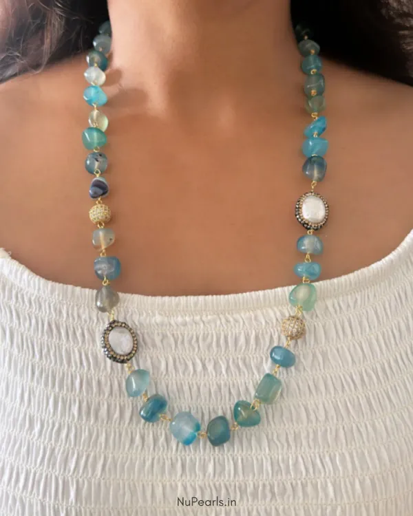 Blue_Green_Petra_Unshaped_Stone_Mala_Handmade_With_Pearls_And_Pair_Of_Earri
