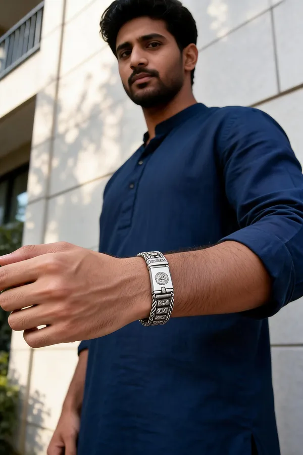 Silver-Tone_Greek_Pattern_Bracelet_for_Men
