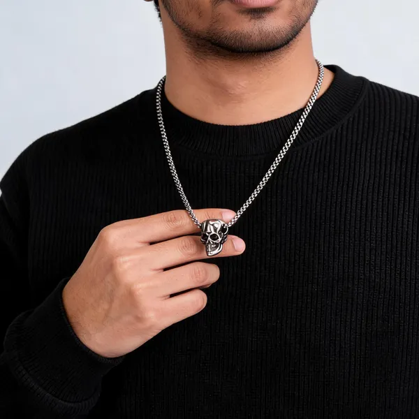 Silver_Skull_Pendant_Necklace_for_Men