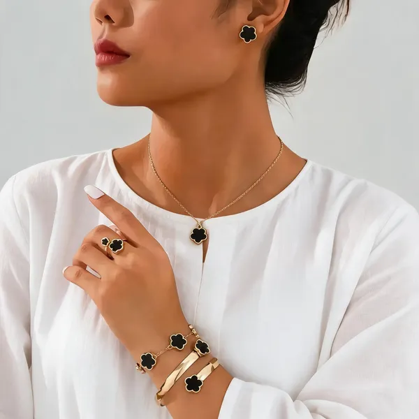 Gold_Tone_Black_Clover_Jewellery_Set_for_Women