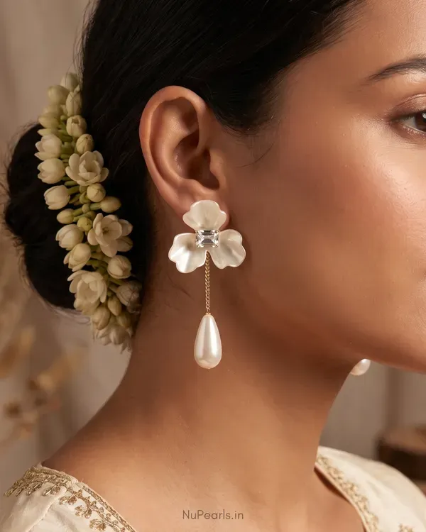 Pearl_Flower_Sally_Drop_Earrings_Premium_Party_Earrings