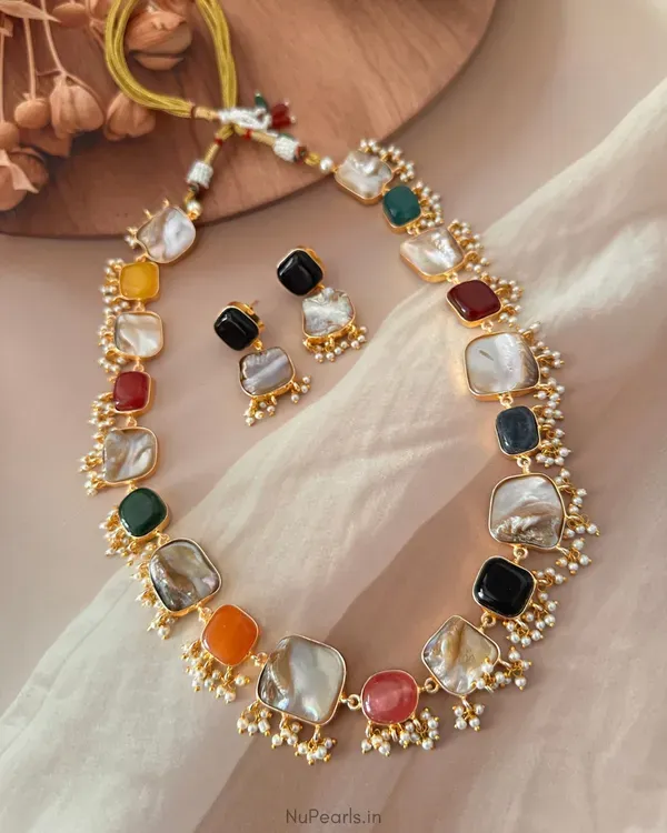 Handmade_Multi_Roha_Mop_Agate_Long_Necklace_With_Pearl_Hanging_Placemen