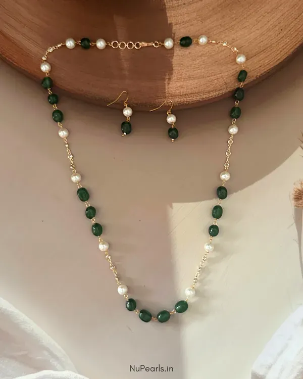 Emerald_Green_Meera_Stone_Pearl_Mala_With_Ad_Chain_For_Women