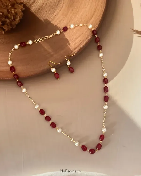Ruby_Red_Meera_Stone_Pearl_Mala_With_Ad_Chain_For_Women