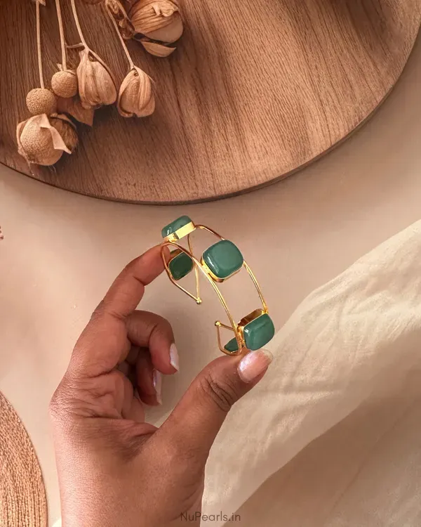 Handmade_Green_Saia_Adjustable_Bracelet_18k_Gold_Plated