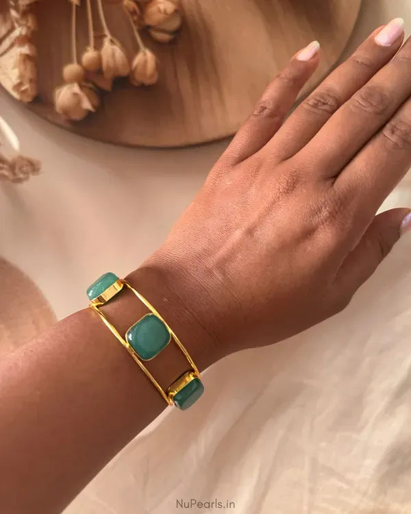 Handmade_Green_Saia_Adjustable_Bracelet_18k_Gold_Plated