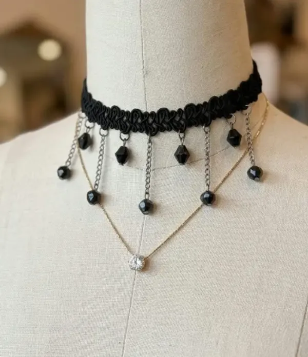 Gothic_Black_Lace_Choker_and_Layered_Gold_Chain_Necklace_Set