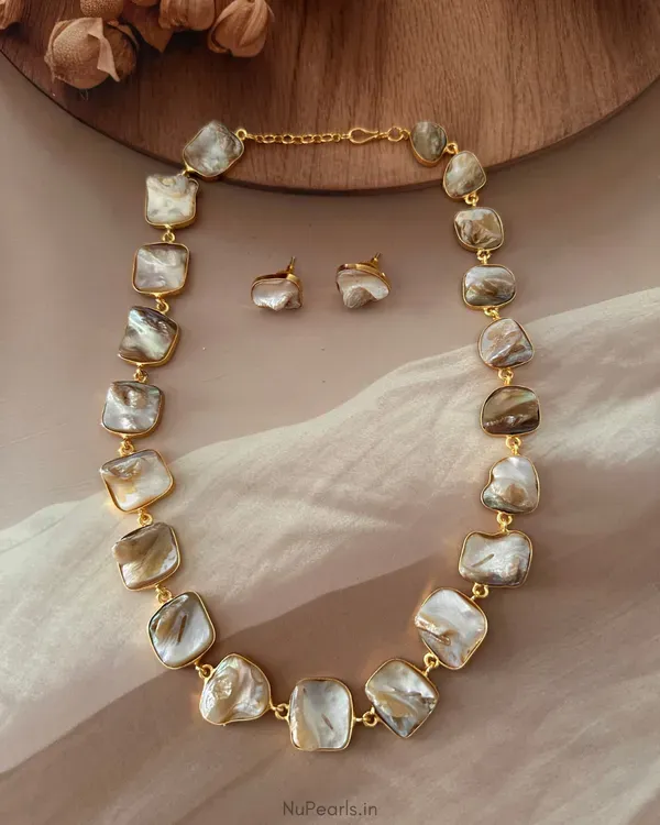 Siya_Mother_Of_Pearl_Necklace_Set_18k_Gold_Plated