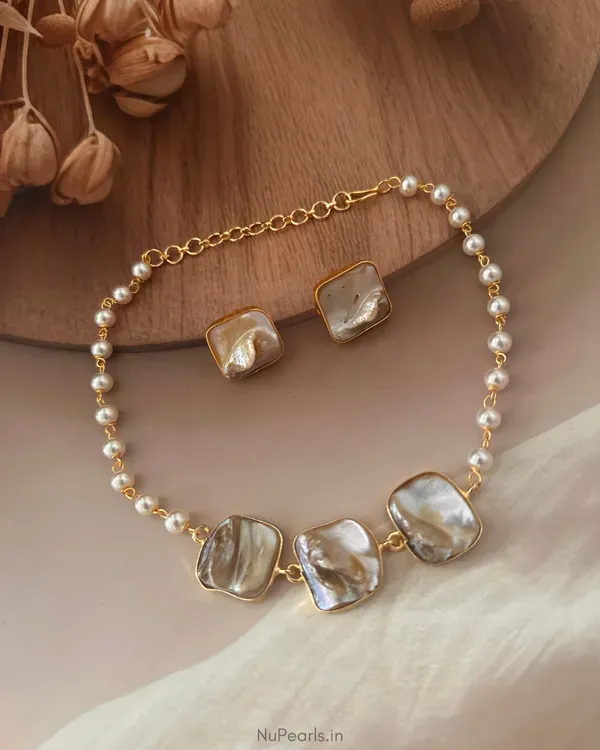 Jovi_Mother_Of_Pearl_Pearl_Delicate_Choker_Set_18k_Gold_Plated