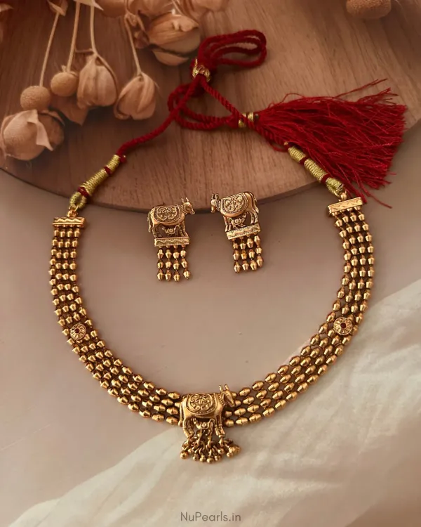 Nandi_Antique_Gold_Four_Strand_Gold_Beaded_Necklace_Set_In_Premium_Polish