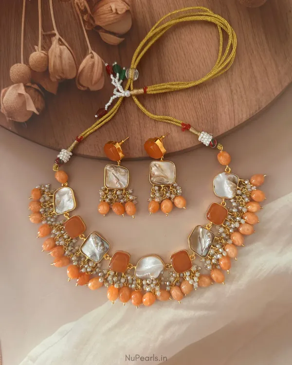 Orange_Smera_Mother_Of_Pearl_Agate_Choker_Set_With_Pearl_Hanging_18k_Gol
