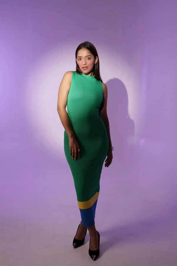 Green_Ribbed_Bodycon_Midi_Dress_for_Women