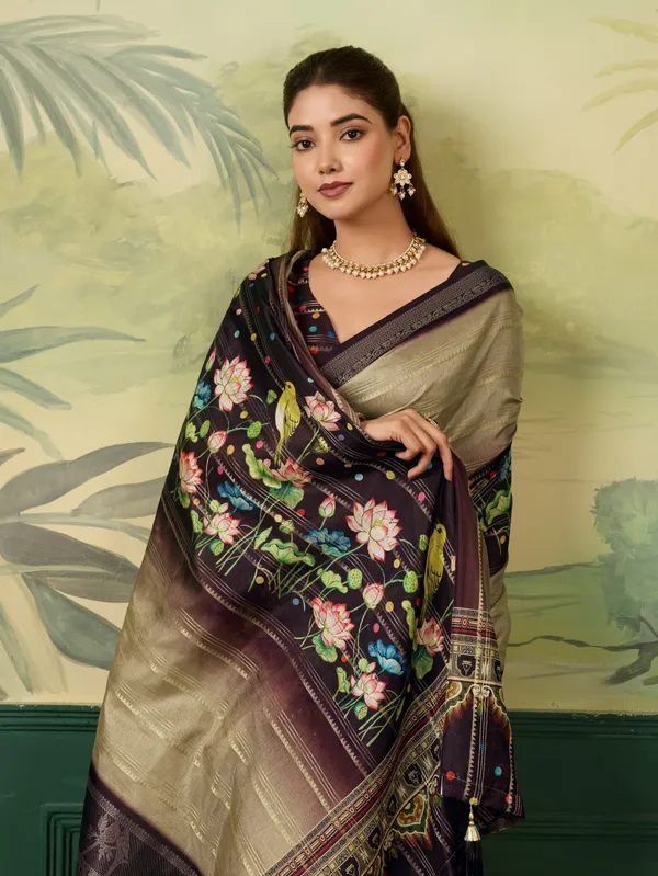 Black_Jacquard_Floral_Print_Saree_For_Women