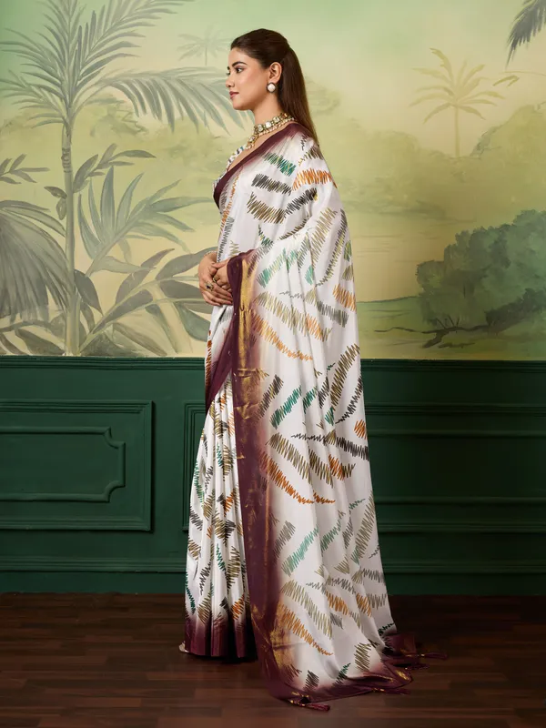 White_Crepe_Silk_Printed_Saree_For_Women