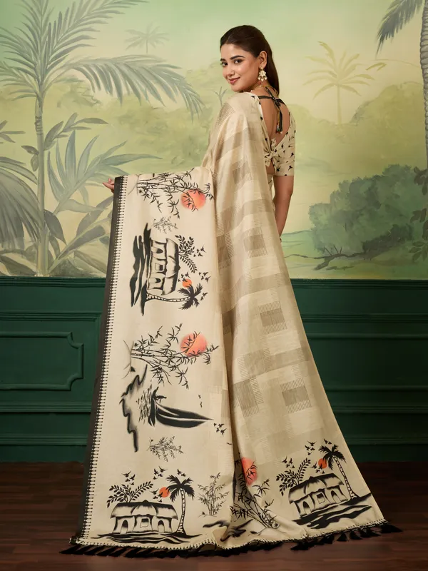 Beige_Heavy_Tussar_Silk_Printed_Ethnic_Saree_For_Women