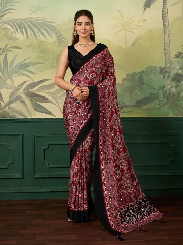 Maroon_Chinon_Printed_Ethnic_Saree_For_Women