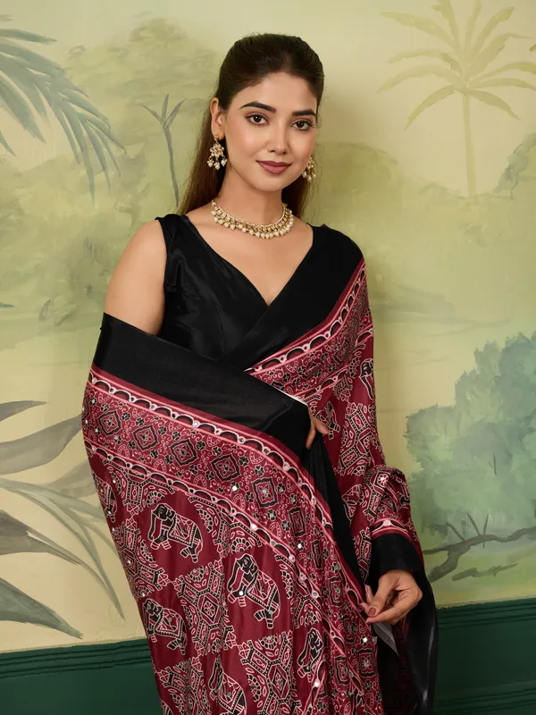 Maroon_Chinon_Printed_Ethnic_Saree_For_Women