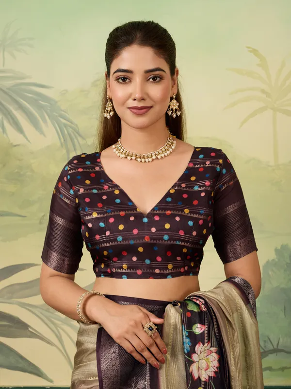 Black_Jacquard_Floral_Print_Saree_For_Women