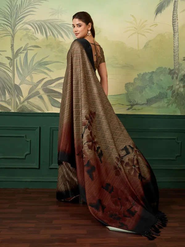 Brown_Heavy_Tussar_Silk_Woven_Pattern_Saree_For_Women