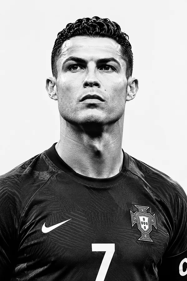 Ronaldo_Shadow_Projection_Lamp