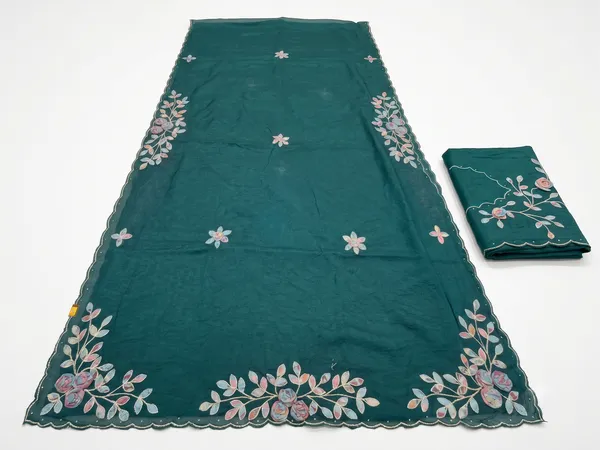 Green_Embroidered_Flared_Saree_for_Women