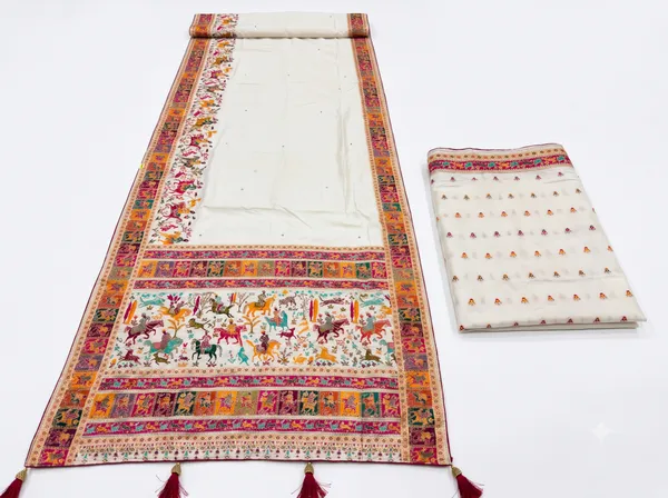 White_Pashmina_Silk_Printed_Tassel_Saree_With_Blouse_Piece_For_Women