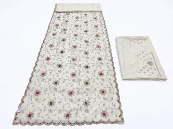 White_Crunchy_Chiffon_Floral_Embroidered_Saree_With_Blouse_Piece_For_Women