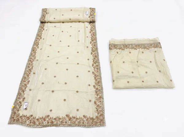 Cream_Frendy_Silk_Net_Embroidered_Saree_With_Blouse_Piece_For_Women