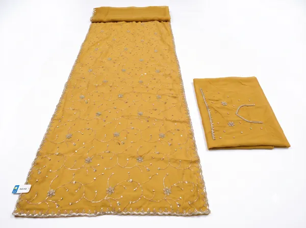 Mustard_Blooming_Chiffon_Embroidered_Saree_With_Blouse_Piece_For_Women