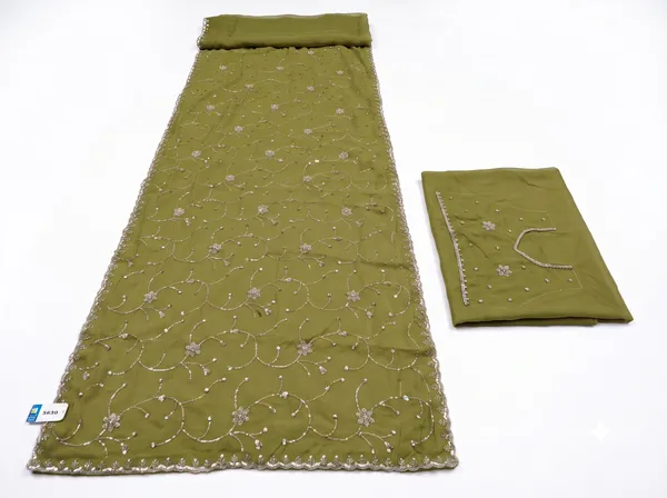Olive_Green_Blooming_Chiffon_Embroidered_Saree_With_Blouse_Piece_For_Women