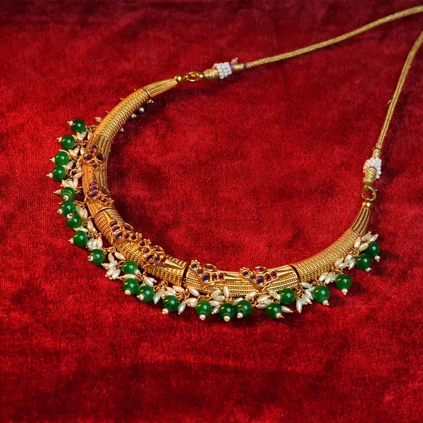 Antique_Gold_Necklace_With_Emerald_And_Rice_Pearl_Hanging_Default_Title