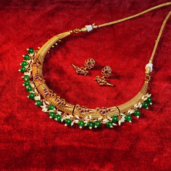 Antique_Gold_Necklace_With_Emerald_And_Rice_Pearl_Hanging_Default_Title