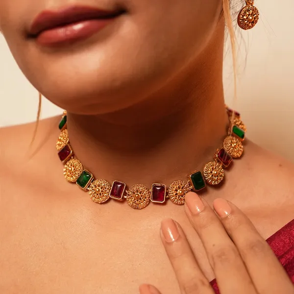 Round_Mandala_Necklace_With_Rubi_And_Emerald_Stone_Default_Title