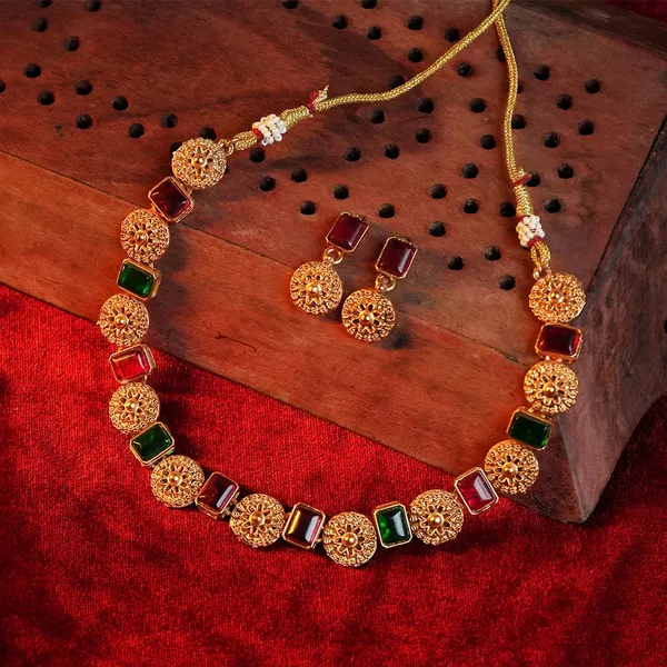 Round_Mandala_Necklace_With_Rubi_And_Emerald_Stone_Default_Title