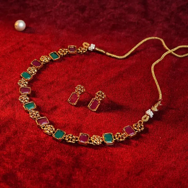 Ruby_Emerald_Antique_Gold_Necklace_Default_Title