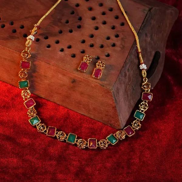 Ruby_Emerald_Antique_Gold_Necklace_Default_Title