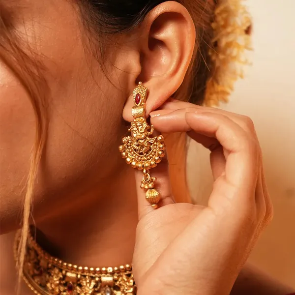 Ganesha_Choker_Necklace_Set_With_Mang_Tikka_Default_Title