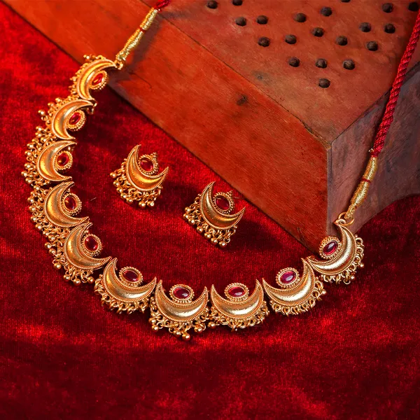 Ardhchand_Rubi_Necklace_Default_Title